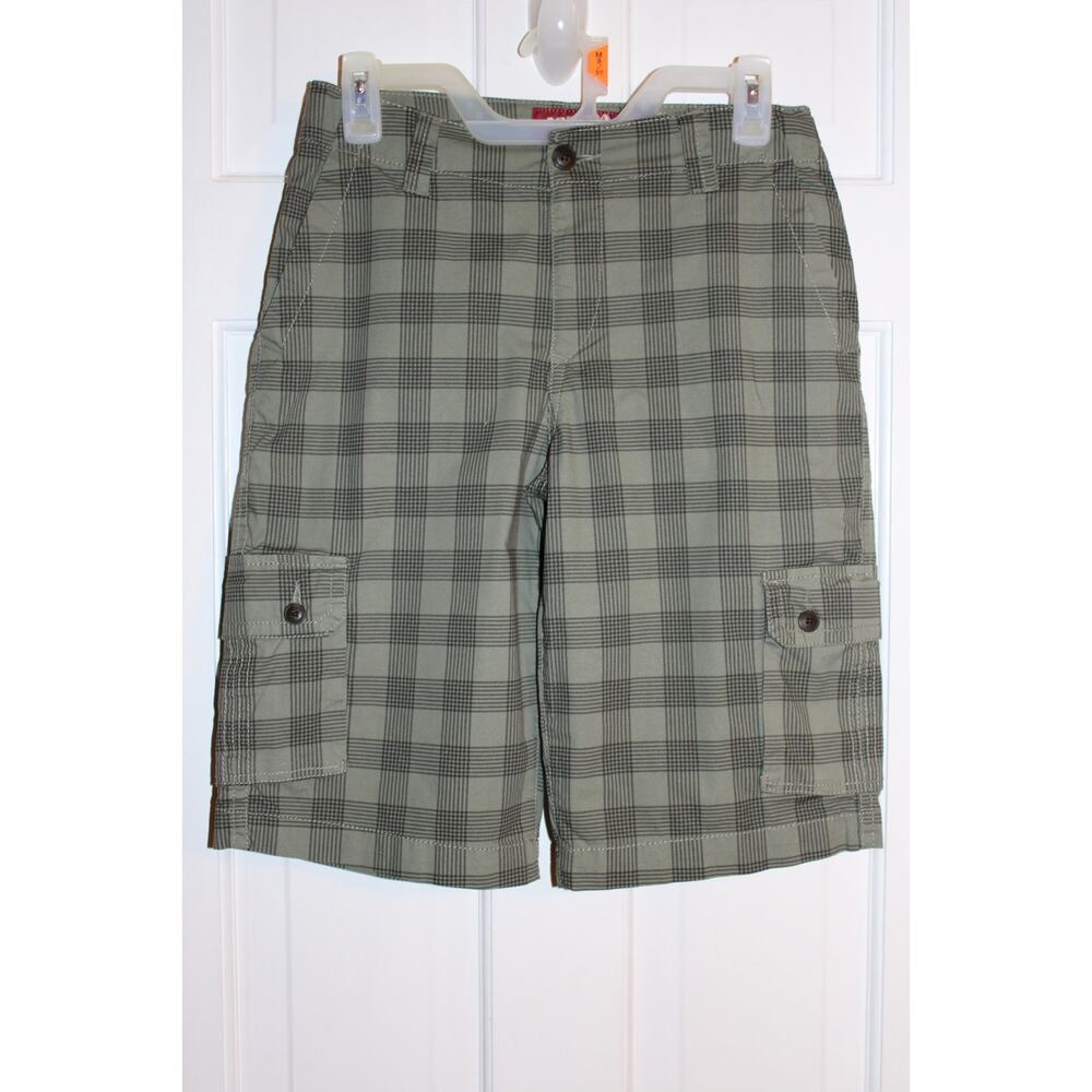 The original  Arizona Jean co kids Shorts size 18 Reg cargo pants